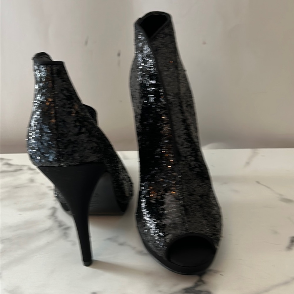 New- Nina New York -black glitter heels